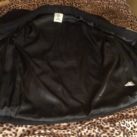 URBAN OUTFITTERS Quilted Zip Up Puffer Jacket Coat - Picture 9 of 10